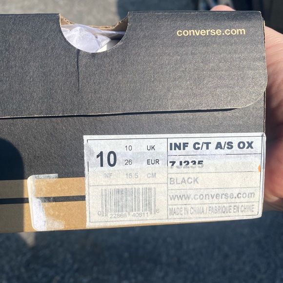 CHUCK TAYLOR ALL STAR SNEAKER - KIDS' 10 - Picture 5 of 9